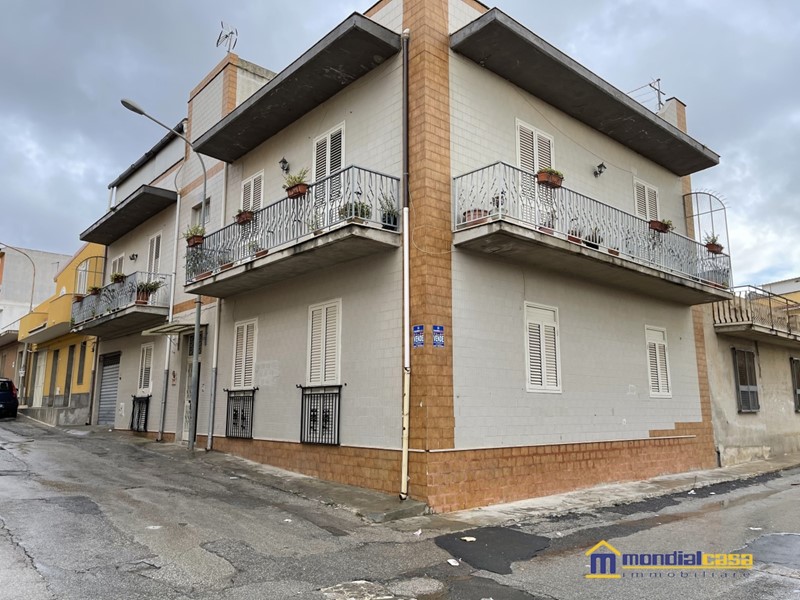 Casa Indipendente in Vendita a Noto, 120'000€, 250 m²