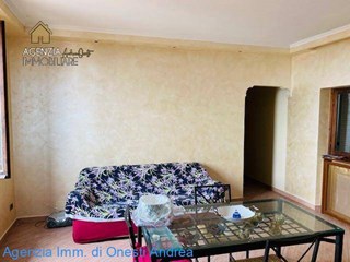 Quadrilocale in Vendita a Rocca di Papa, zona Via Felice Cavallotti, 110'000€, 110 m²
