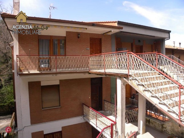 Trilocale in Vendita a Rocca di Papa, zona Via Frascati, 128'000€, 80 m²