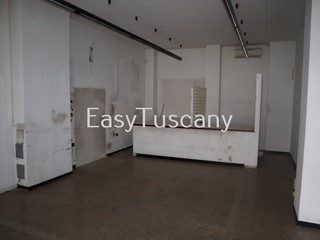 Immobile commerciale in Vendita a Lucca, 130'000€, 80 m²
