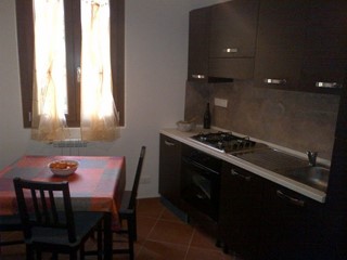 Trilocale in Vendita a La Spezia, zona PERIFERIA, 90'000&euro;, 55 m², arredato