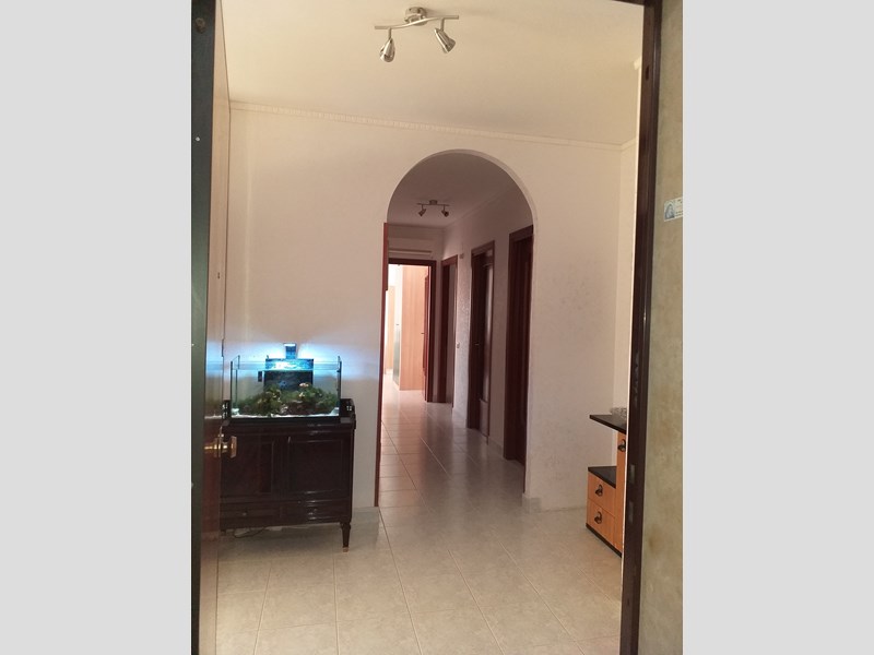 Quadrilocale in Vendita a Taranto, zona Lama, 110'000€, 109 m²