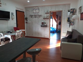 Appartamento in Vendita a Taranto, zona Riione Italia, 90'000€, 80 m²