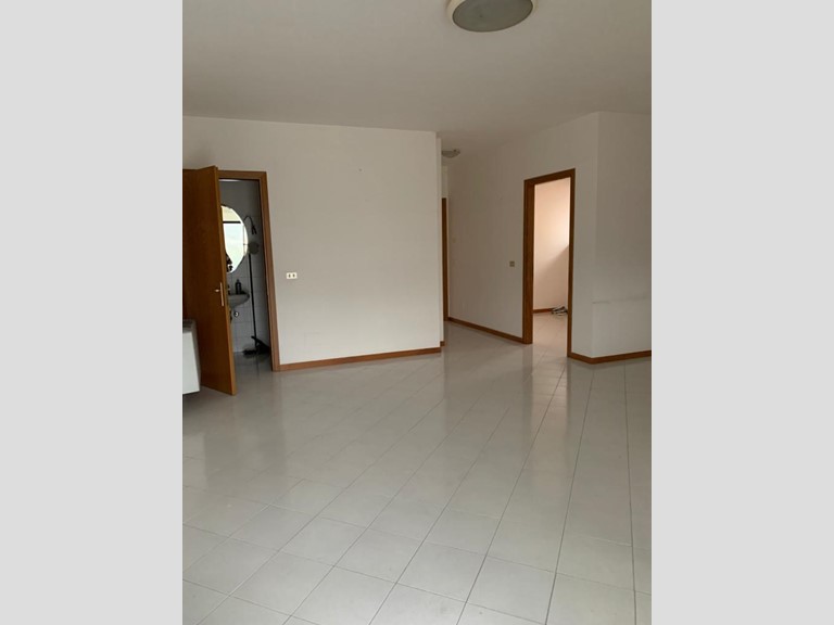Ufficio in Vendita a Aulla, zona Aulla centro, 110'000€, 75 m²
