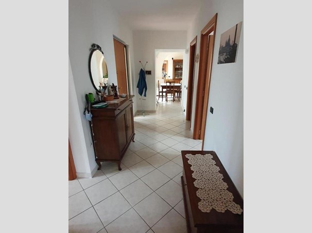 Trilocale in Affitto a Arcola, zona Piano di Arcola, 1'000&euro;, 80 m², arredato