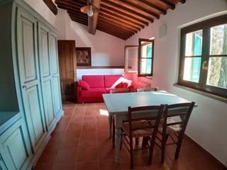 Casa Semi Indipendente in Vendita a Camaiore, zona Capezzano dintorni, 370'000&euro;, 96 m², arredato, con Box