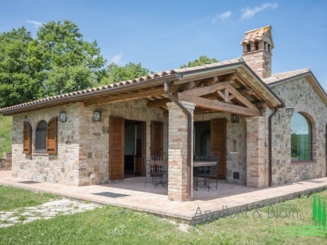 Cascina in Vendita a Catania, zona Macchia di Giarre, 35'000€, 50 m²