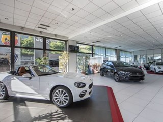 Attività commerciale in Vendita a La Spezia, 150€, 2000 m²