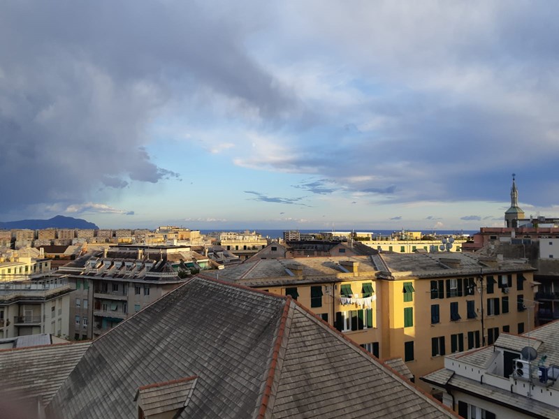 Appartamento in Vendita a Genova, zona CARIGNANO, 450'000€, 171 m²