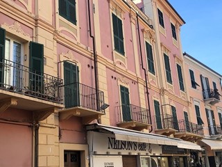 Quadrilocale in Vendita a Diano Marina, 320'000€, 65 m², arredato