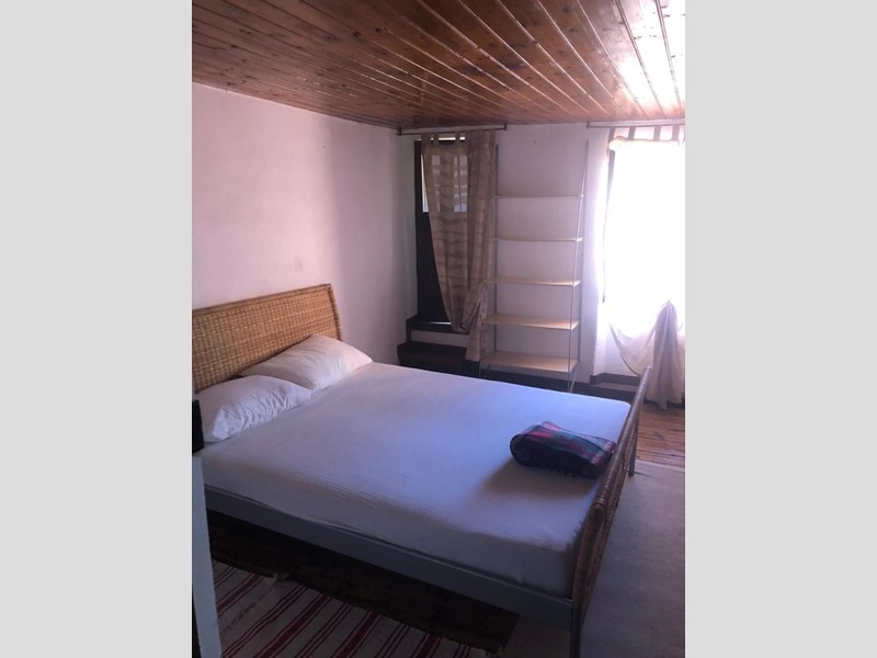 Appartamento in Vendita a Ne, zona Ne Castello, 65'000€, 130 m²