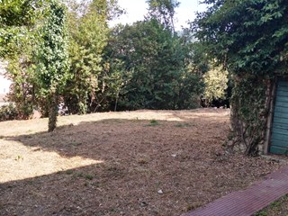 Villa in Vendita a Carrara, zona Centro, 400'000€, 300 m²