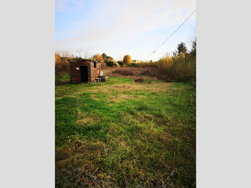 Terreno agricolo in Vendita a Castelnuovo Magra, 180'000€, 200 m²