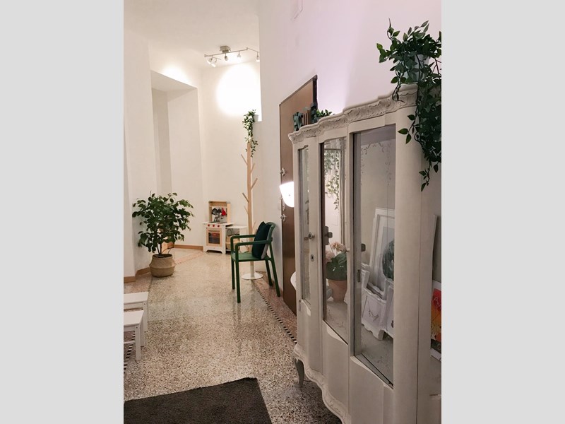 Studio in Affitto a Milano, 140€, 70 m², arredato