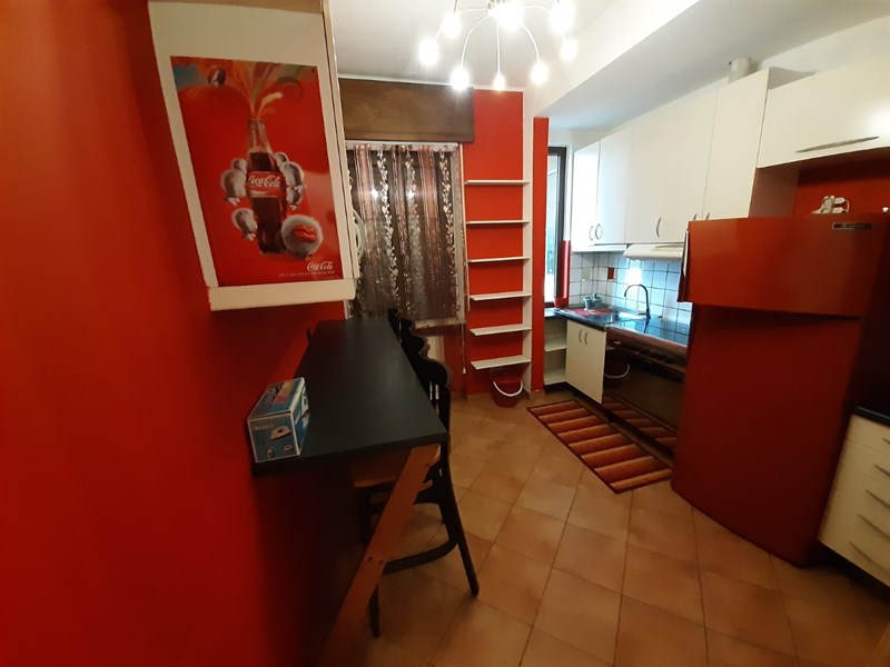 Trilocale in Affitto a Cassano Magnago, zona farmacia, 600€, 90 m², arredato