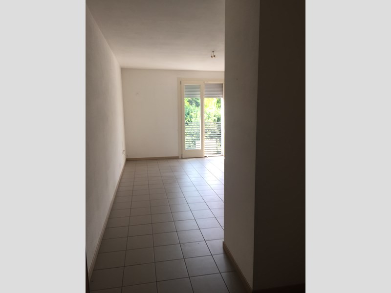 Ufficio in Affitto a Padova, zona padova est, 650€, 75 m²