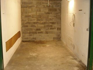 Box in Vendita a Cinisello Balsamo, zona Centro, 22'000€, 13 m²