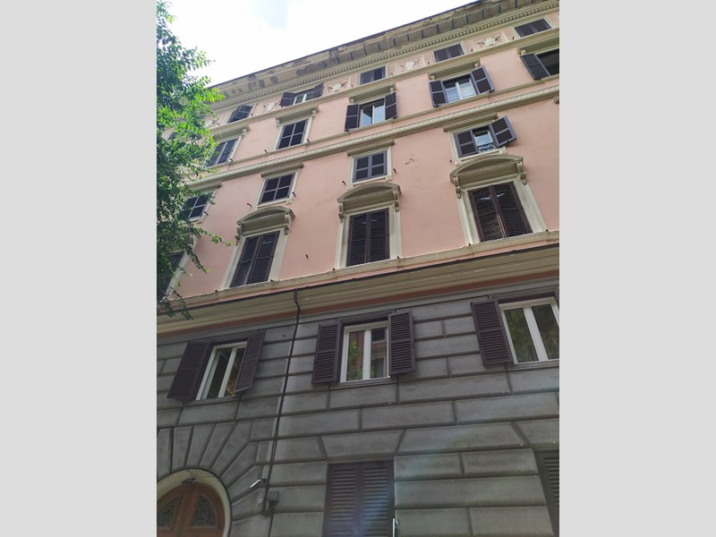 Trilocale in Vendita a Roma, zona Sallustio, 420'000€, 90 m²