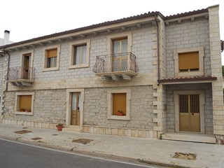 Appartamento in Affitto a Telti, zona Via A. Manzoni 25, 700€, 120 m², arredato