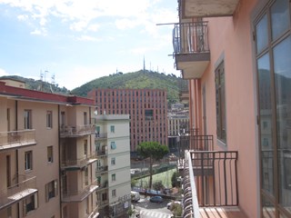 Quadrilocale in Affitto a Salerno, zona Centro, 750€, 110 m²