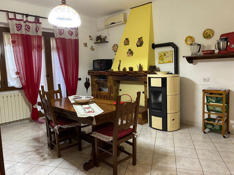 Casa Indipendente in Vendita a Iglesias, zona centralissima, 165'000€, 120 m²