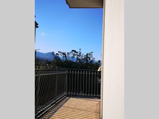 Quadrilocale in Vendita a Torrenova, 90'000€, 90 m², arredato