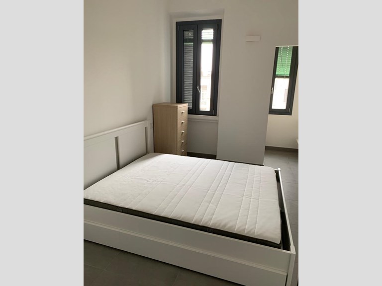 Bilocale in Affitto a Milano, zona Via degli Imbriani 18 - Ghisolfa, 850€, 40 m², arredato