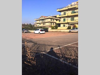 Trilocale in Vendita a Castel Gandolfo, zona Pavona laghetto, 135'000€, 65 m²