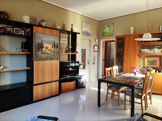Quadrilocale in Vendita a Vigevano, 139'000€, 180 m²