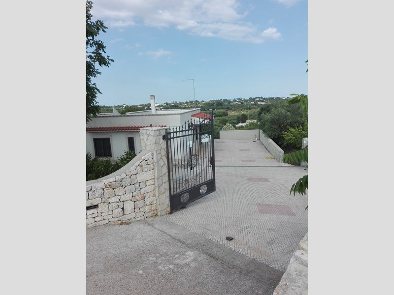 Villa in Vendita a Monopoli, zona MONOPOLI, 150'000€, 85 m², arredato
