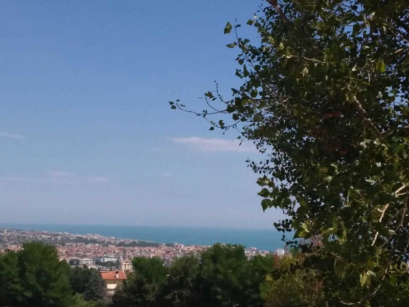 Terreno edificabile in Vendita a Tortoreto, 590'000€, 11290 m²