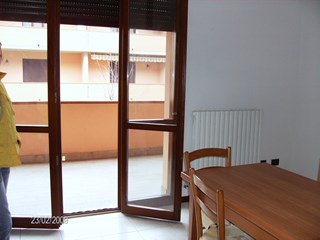 Trilocale in Vendita a San Martino in Rio, zona Gazzata, 65'000€, 50 m², arredato