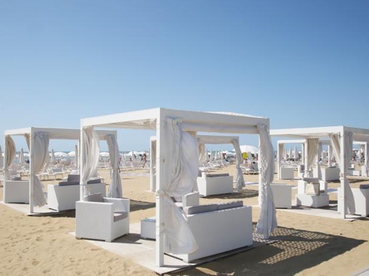 Attività commerciale in Vendita a Forte dei Marmi, 2'500'000€, 