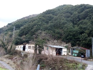 Capannone in Vendita a Genova, zona Valbisagno, 148'000€, 640 m²