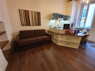 Bilocale in Affitto a Milano, zona navigli, 1'100€, 60 m², arredato