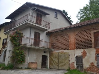 Casa di corte in Vendita a Coazzolo, 80'000&euro;, 250 m²