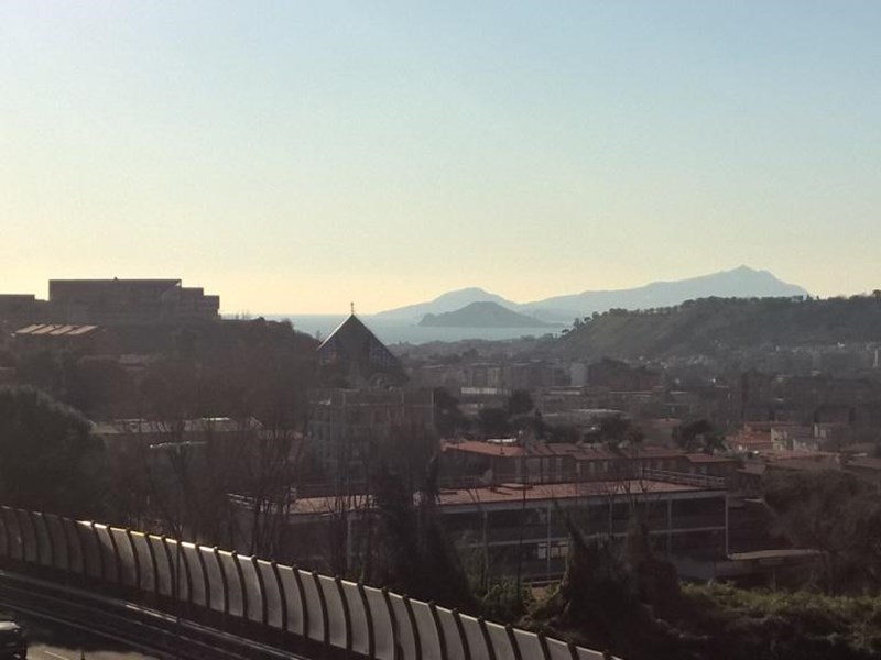 Appartamento in Vendita a Napoli, zona Vomero, 350'000€, 125 m²