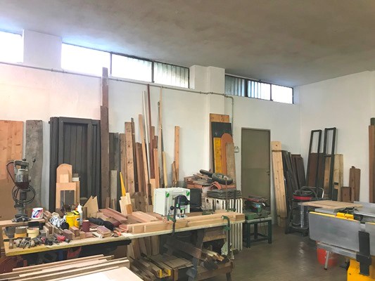 Magazzino in Vendita a Nembro, 100'000€, 120 m²