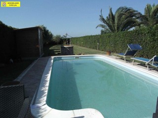 Casa di corte in Vendita a Cascina, 800'000€, 300 m², con Box