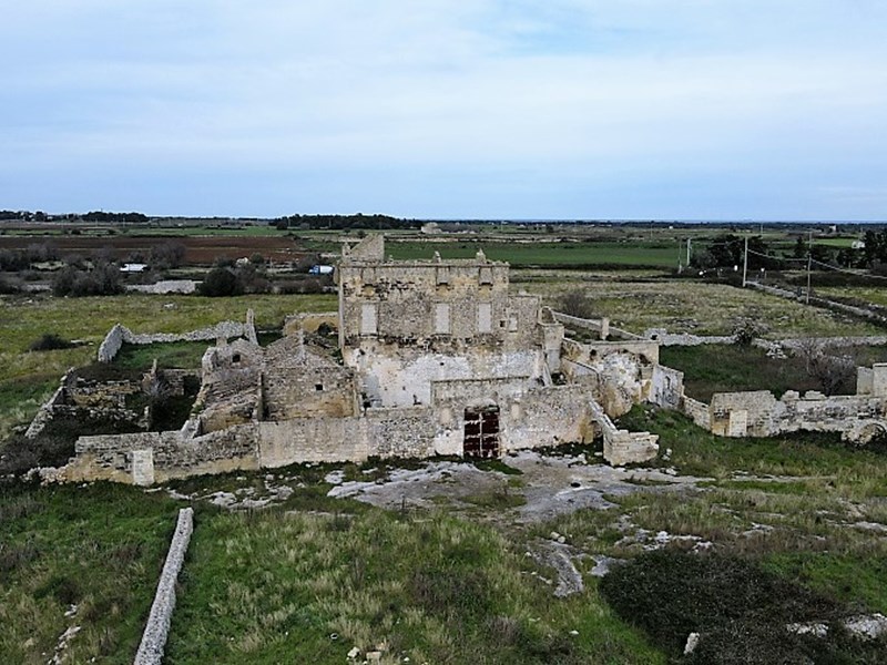 Rustico in Vendita a Lecce, 670'000&euro;, 1000 m²