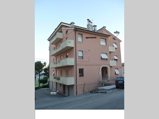 Appartamento in Vendita a Filottrano, zona adiacente centro storico, 85'000€, 105 m²