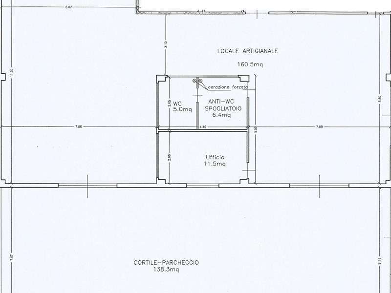 Immobile commerciale in Affitto a Vittoria, 200 m²