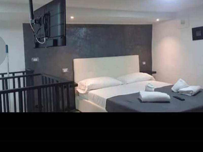 Monolocale in Affitto a Napoli, zona CENTRO STORICO, 480€, 40 m², arredato