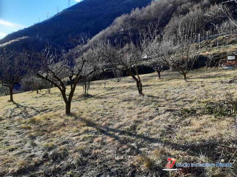 Terreno edificabile in Vendita a Losine, 78'000€, 600 m²
