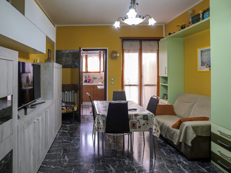 Bilocale in Vendita a Torino, 95'000€, 65 m²