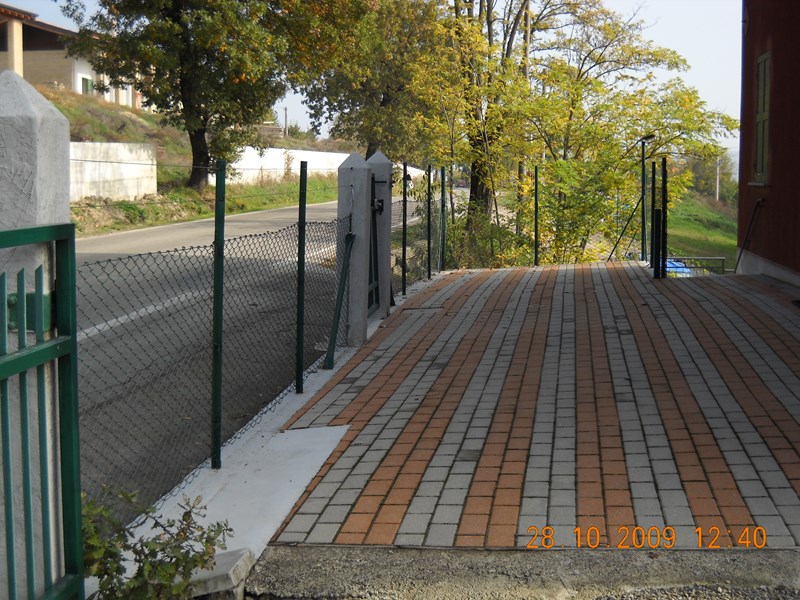 Casa Indipendente in Vendita a Vezzano sul Crostolo, 230'000€, 180 m²