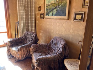 Trilocale in Vendita a Pedara, zona Residenziale, 72'000€, 90 m², con Box