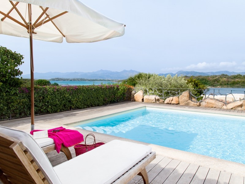 Villa in Affitto a San Teodoro, 35'000€, 250 m²