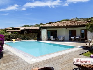 Villa in Affitto a San Teodoro, 250 m²
