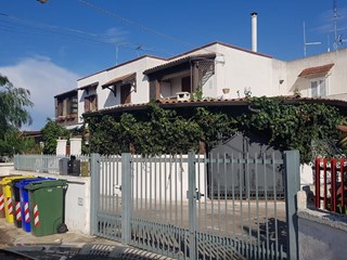 Trilocale in Vendita a Gallipoli, zona via orione, 130'000&euro;, 65 m², arredato